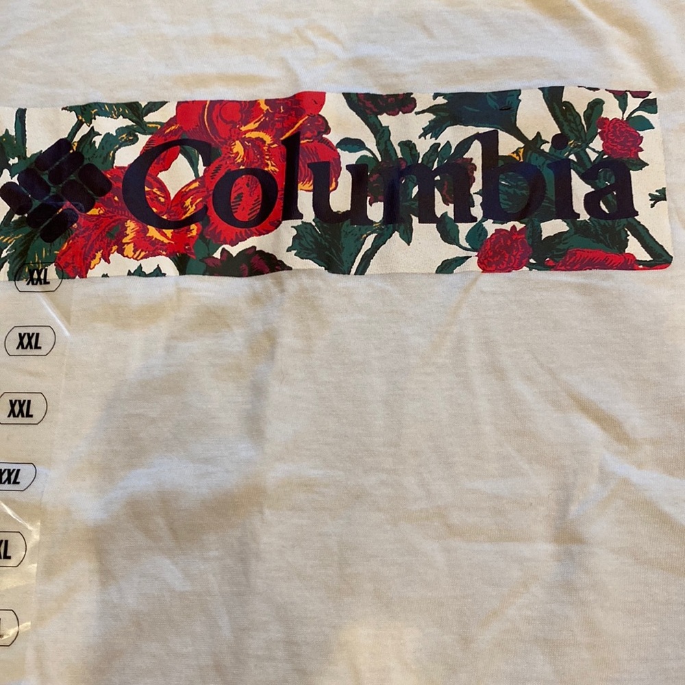 NWT Columbia T shirt